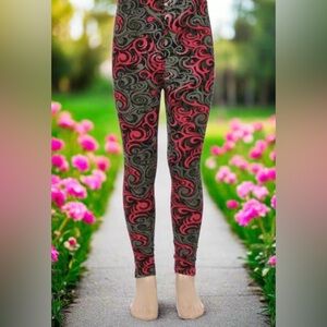 💗Small NEW Girls Pink Paisley Valentines Day Leggings, Soft Yoga Pants